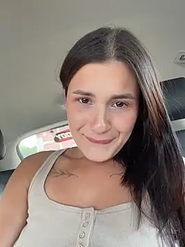 MiraReach Live XXX-Chat