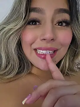 Chat +18 de CelesteBlaze_ ao vivo