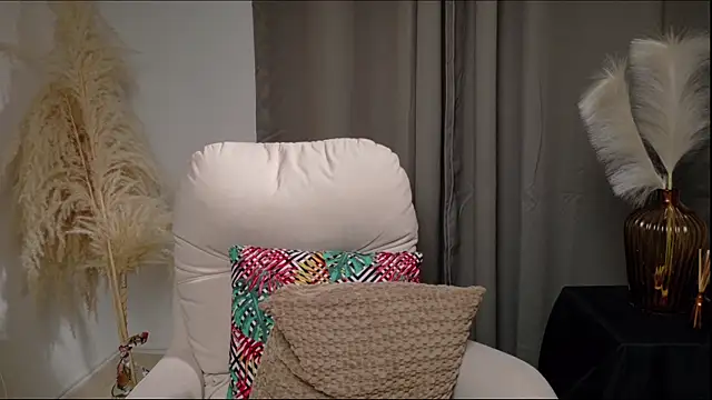 Zara_Nova Chat XXX in diretta