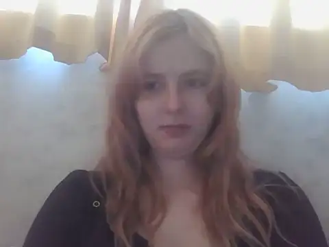 Valenciaishorny XXX чат на живо