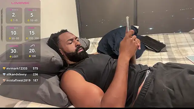Chatroom XXX en direct de blackmuscless