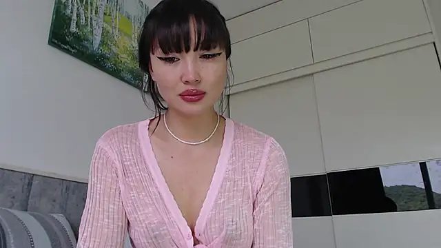 دردشة MiaRie الجنسية المباشرة