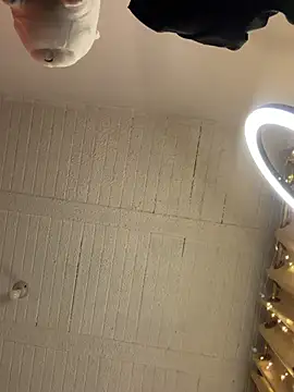 aly_golden_'s Webcam Show