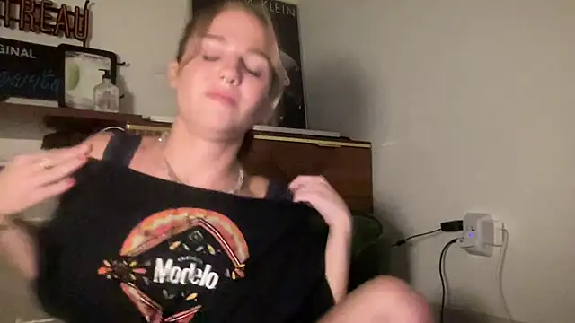 Chat +18 de sweetceeme ao vivo