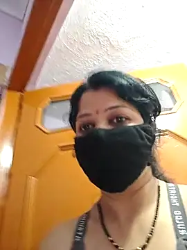 Priyaji7575 লাইভ XXX চ্যাট