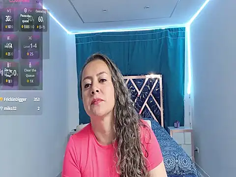 Živý XXX chat Cristalsexy25