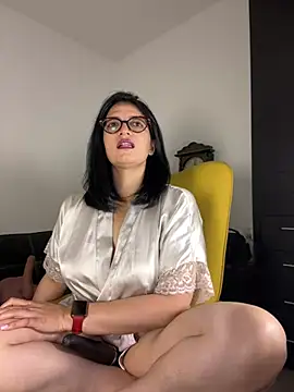 adriana71のライブXXXチャット