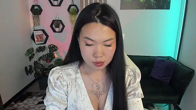 LunaPurrr's Live XXX Chat
