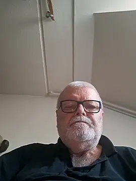 Czat XXX na żywo – petvarad