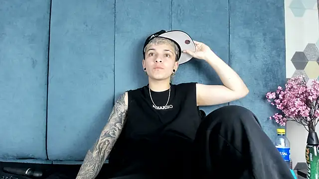 Megan_Thompson_ Chat XXX in diretta