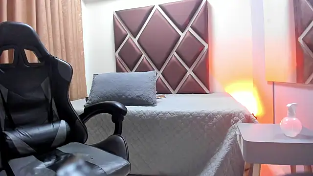 Ithan_Hott's Live XXX Chat