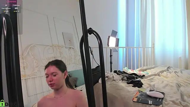 Czat XXX na żywo – Nicole_Charm