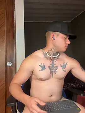 LuciusValmont Chat XXX live