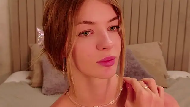 MeganMouris' Live XXX Chat