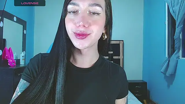karla_zambrano Adlı Modelin Canlı XXX Sohbeti