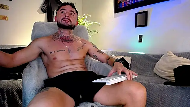 monnojonnes Live XXX Chat