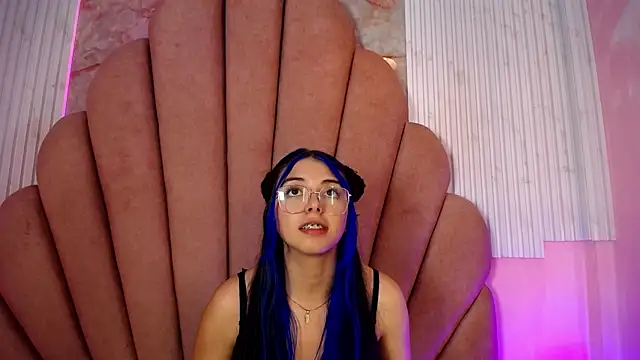 XXX chat uživo modela Kyomi_Hunt