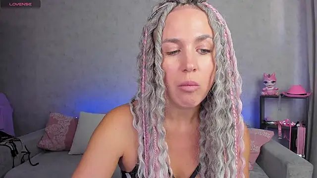 צ'אט XXX בשידור חי של Fire__Dancer