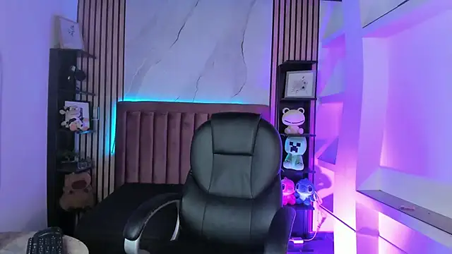 SthepanodiMonaco – Naživo XXX chat