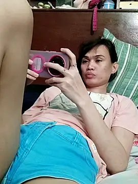 QueenSoreal's Live XXX Chat