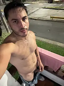 noahstevenss Chat XXX live