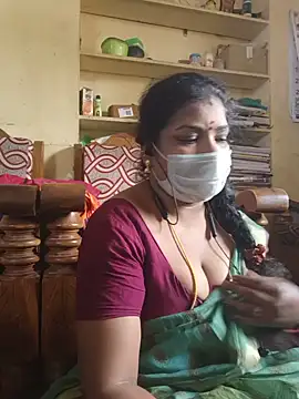 tamil-kamakanni Live XXX-Chat