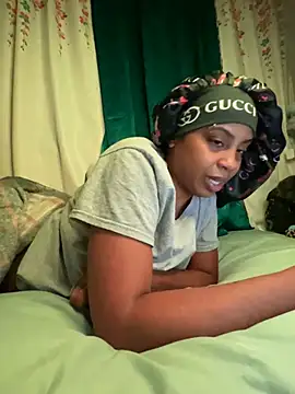 TheRealOshunQueen লাইভ XXX চ্যাট