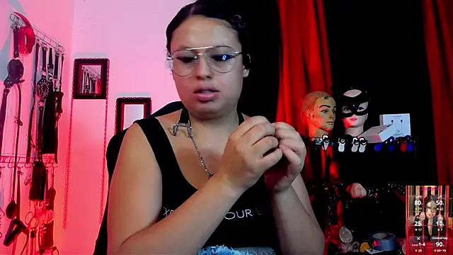 แชท XXX สดของ Fetishdoll_BDSM