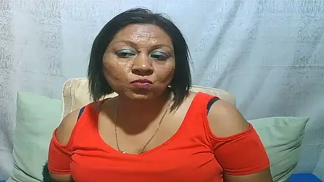IndianSexyMilf69's Live XXX Chat