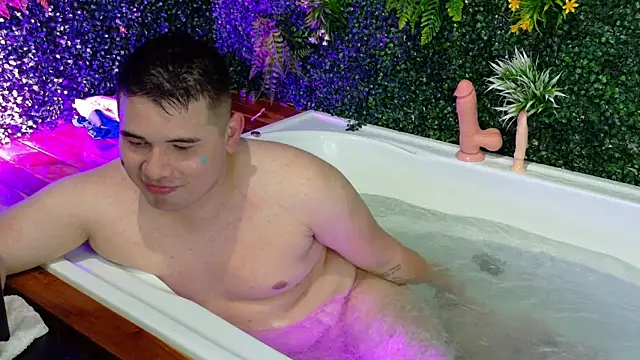 Chat XXX Live AdrianLust