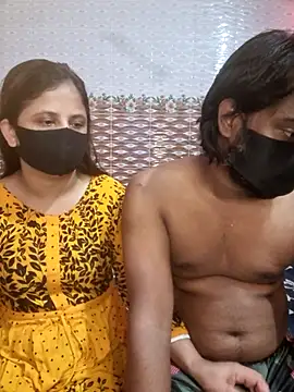 Younger_Couples লাইভ XXX চ্যাট