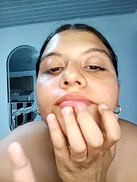 sweet_bella_29 লাইভ XXX চ্যাট