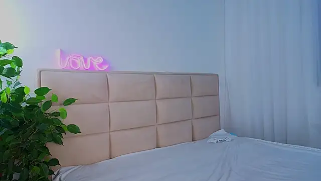 KellyBurrus Chat XXX live