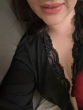 PassionPrime Adlı Modelin Canlı XXX Sohbeti