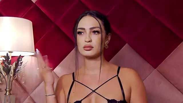 VictoriaLanes' Live XXX Chat