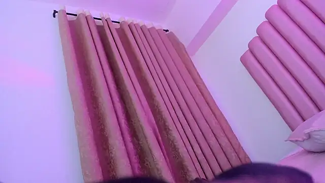 Lana_fox01 Chat XXX in diretta
