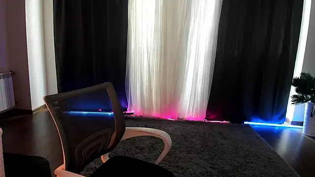 miababemi09's Live XXX Chat