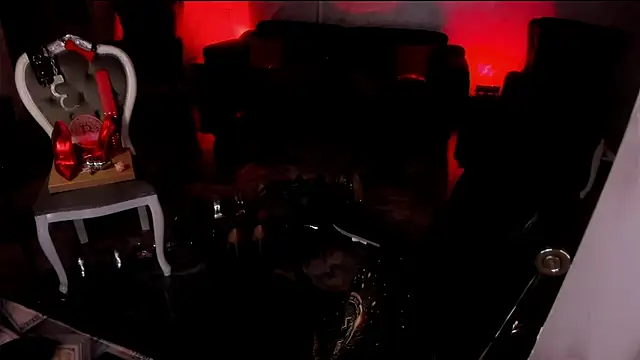 Онлайн чат XXX FinDomGod
