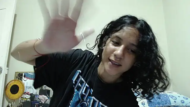 AlinaWoolf_'s Live XXX Chat