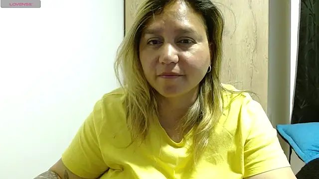 LauraReeves: απευθείας συνομιλία ΧΧΧ