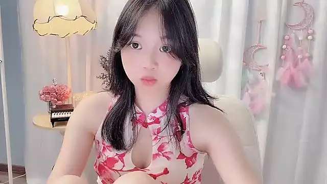 Yanys521 即時 XXX 聊天