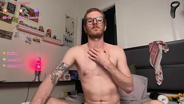 gnickname élő XXX-chatje