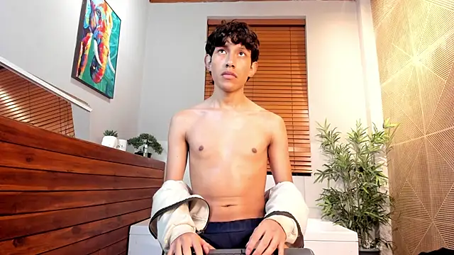 Pierre_Leroy_ Live XXX-Chat