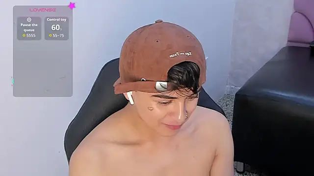 Chatroom XXX en direct de alan_twink12