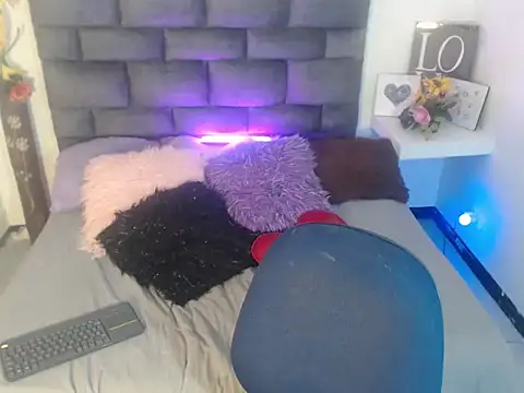 Valentine_Rose Chat XXX live