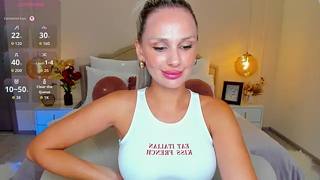Онлайн чат XXX MissLoou