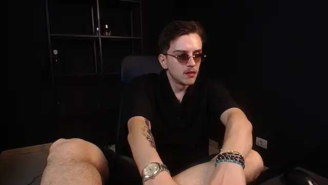Chat +18 de FelixStarkk ao vivo