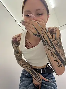 Онлайн чат XXX EliteBitch