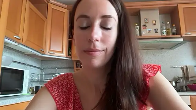 Flamingo_Queen's Live XXX Chat