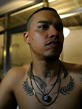 AlphaMasterXxx – Live XXX-chat